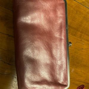 Vintage Hobo Lauren clutch. Perfect condition. Pink/rose color leather.